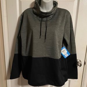 Columbia Rosemont Station Pullover